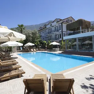 2* Hotel Peace