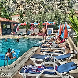 3* Otel Taner